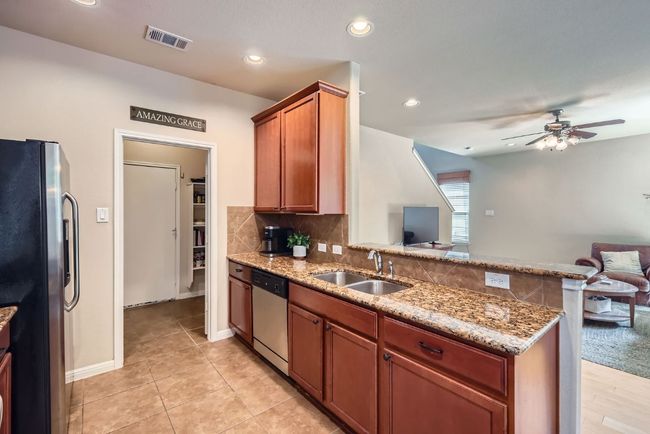 Granite Counters​​‌​​​​‌​​‌‌​‌‌​​​‌‌​​‌‌​‌​​​​​‌ too. | Image 8