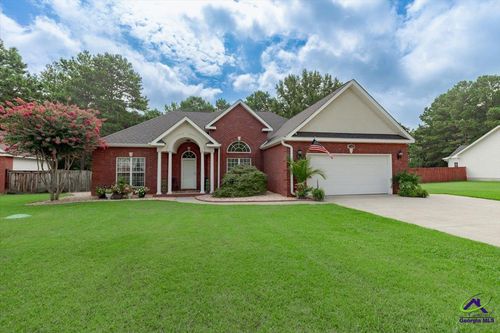304 Ellicott Dr, Warner Robins, GA, 31088-1260 | Card Image