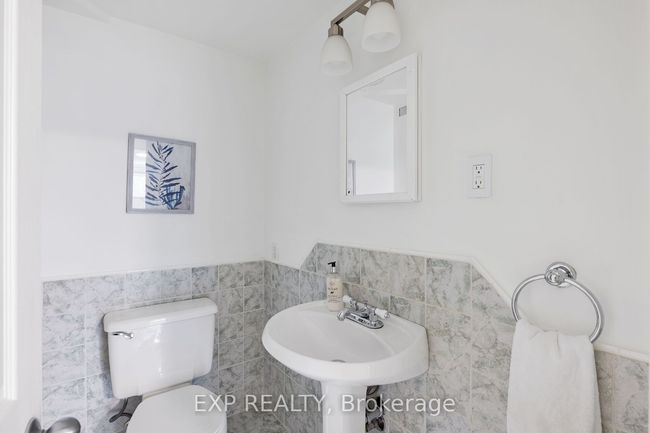 44 Rossburn Dr, House other with 4 bedrooms, 2 bathrooms and 3 parking in Etobicoke ON | Image 32