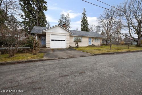 401 S 1st Ave, Sandpoint, ID, 83864-1203 | Card Image