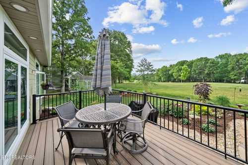 105 Cappshire Rd, Crossville, TN, 38558-8230 | Card Image