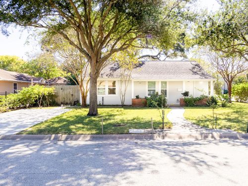 127 Pompano Ave, Galveston, TX, 77550-3129 | Card Image