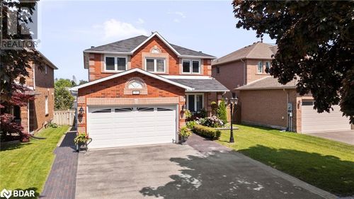 90 Bishop Dr, Barrie, ON, L4N7P4 | Card Image