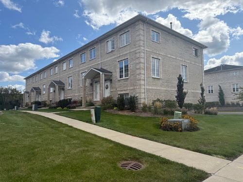 unit-c1-183 N East River Rd, Des Plaines, IL, 60016-1251 | Card Image