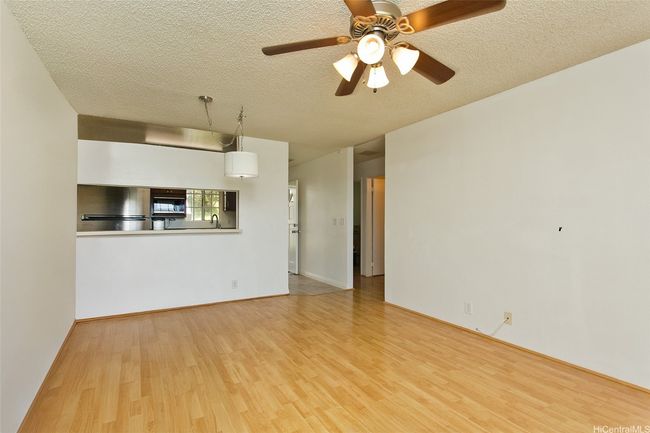 Living/Dining Room | Image 15