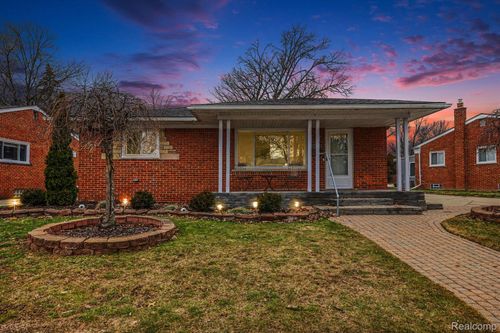 29701 Mark Ave, Madison Heights, MI, 48071-4448 | Card Image