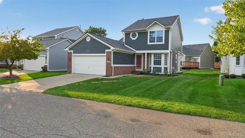 41437 Cornell Dr, Novi, MI, 48377-1558 | Card Image