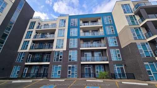323-10 Concord Pl, Grimsby, ON, L3M0G6 | Card Image