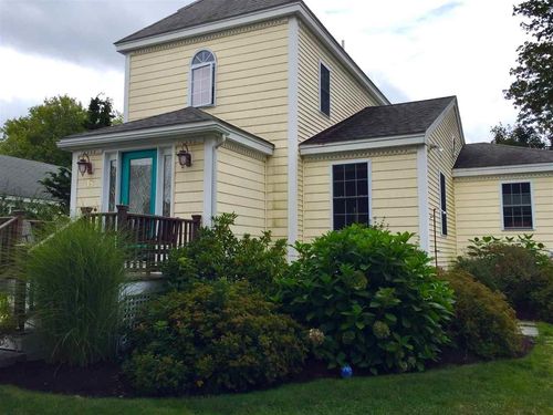 18 Browns Ct, Rye, NH, 03870-2615 | Card Image