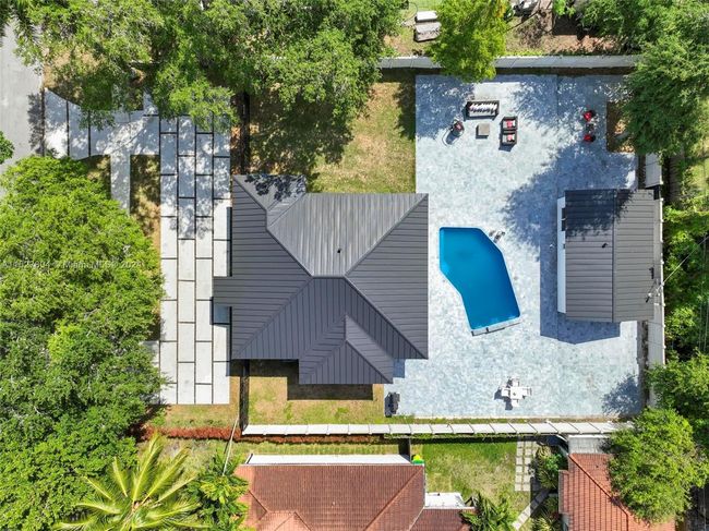 26 Ne 88 Th St, House other with 4 bedrooms, 3 bathrooms and null parking in El Portal FL | Image 38