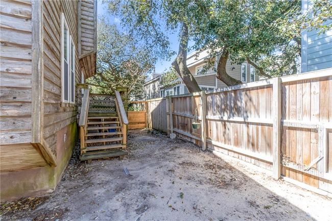 2568 Shore Dr, House attached with 3 bedrooms, 2 bathrooms and null parking in Virginia Beach VA | Image 29