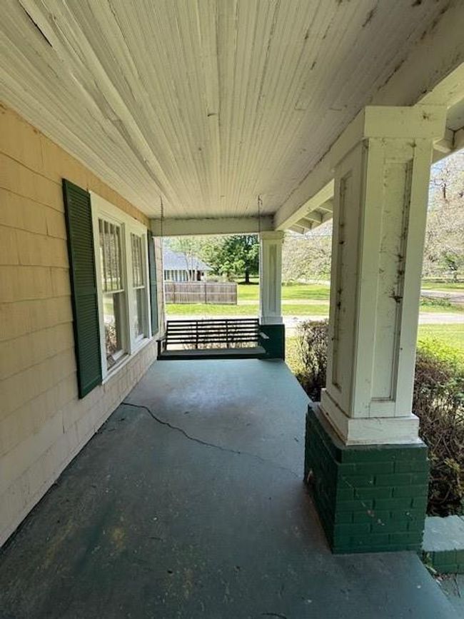 1100 Maple St, House other with 3 bedrooms, 2 bathrooms and null parking in Winnfield LA | Image 6