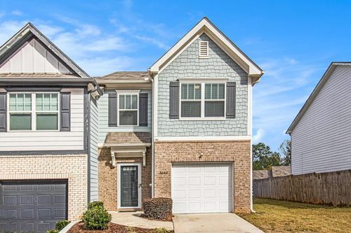 5642 Union Pointe Dr, Union City, GA, 30291-1650 | Card Image