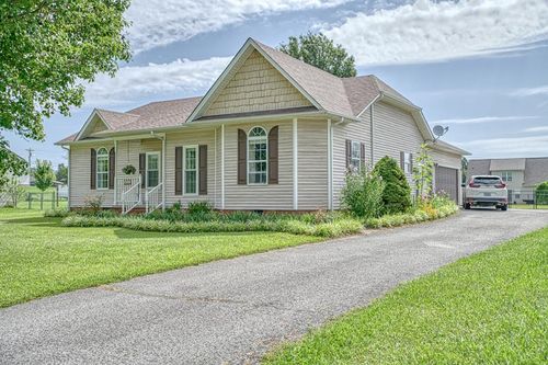 420 Locust Grove Rd, Cookeville, TN, 38501-6649 | Card Image