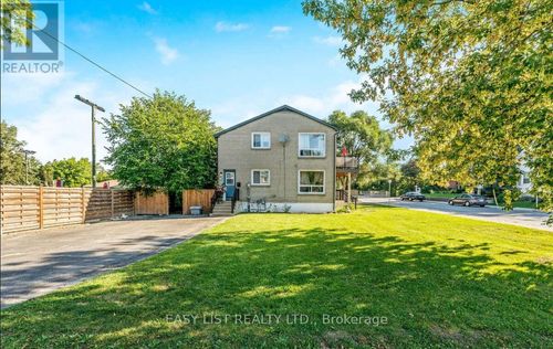 55 Commercial St, Milton, ON, L9T2H6 | Card Image