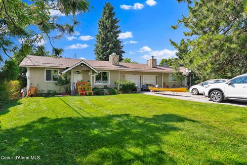 2852 W Fairway Dr, Coeur D Alene, ID, 83815-9035 | Card Image