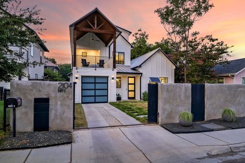 1-2104 E 2nd St, Austin, TX, 78702-4518 | Card Image