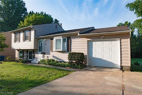 348 Silver Meadows Blvd, Kent, OH, 44240-1912 | Card Image