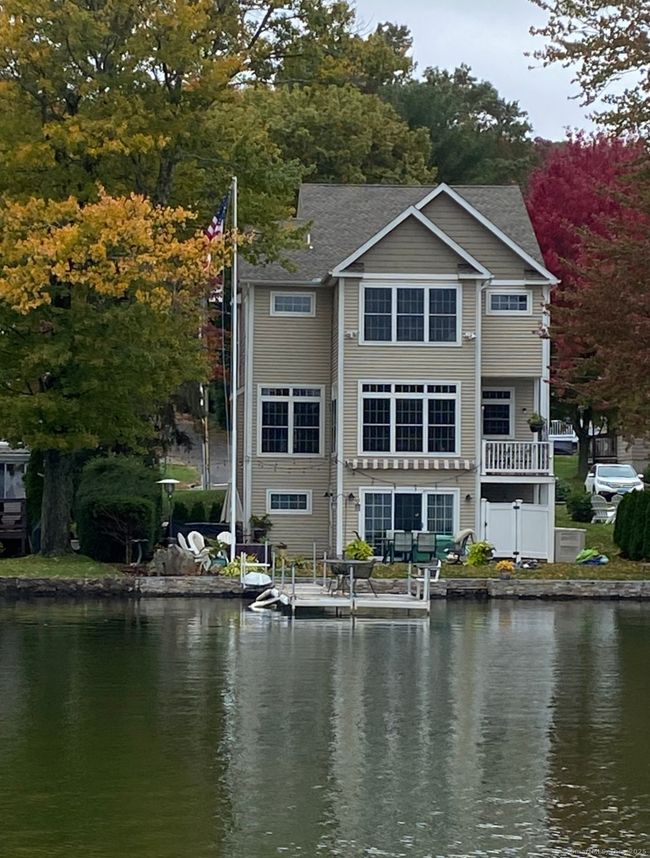86 Lake Shore Dr, House other with 3 bedrooms, 4 bathrooms and 4 parking in Middlefield CT | Image 40