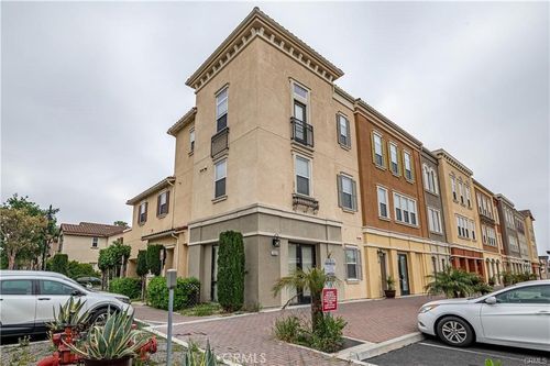 11352 Renaissance Way, Stanton, CA, 90680 | Card Image