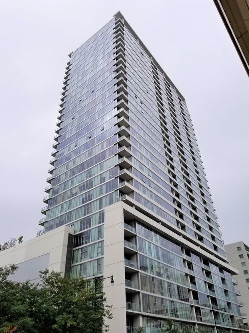 apt-1717-1720 Michigan Ave, Chicago, IL, 60616-4849 | Card Image