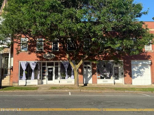 52-4852 Ashland St, North Adams, MA, 01247-4508 | Card Image