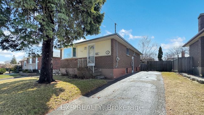 769 Olive Ave, House other with 4 bedrooms, 1 bathrooms and 4 parking in Oshawa ON | Image 4