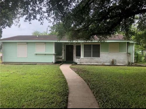 1020 Kleberg St, Alice, TX, 78332-3635 | Card Image