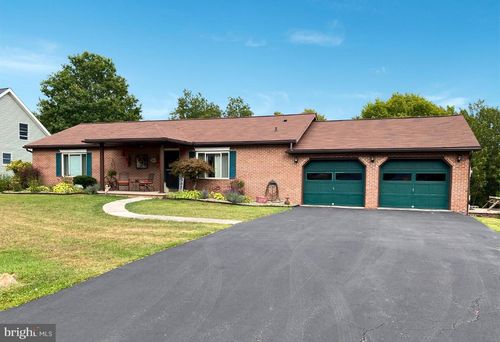 105 Pinecrest Dr, FROSTBURG, MD, 21532-2363 | Card Image