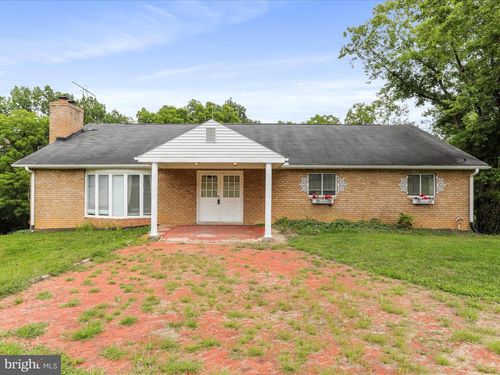 550 Hillcrest Dr, KEARNEYSVILLE, WV, 25430-3630 | Card Image