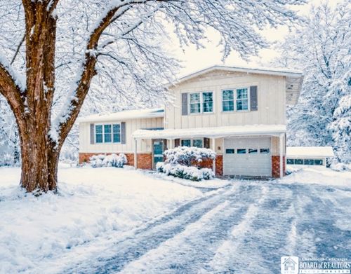 14 Westerly Dr, Fredonia, NY, 14063-1606 | Card Image