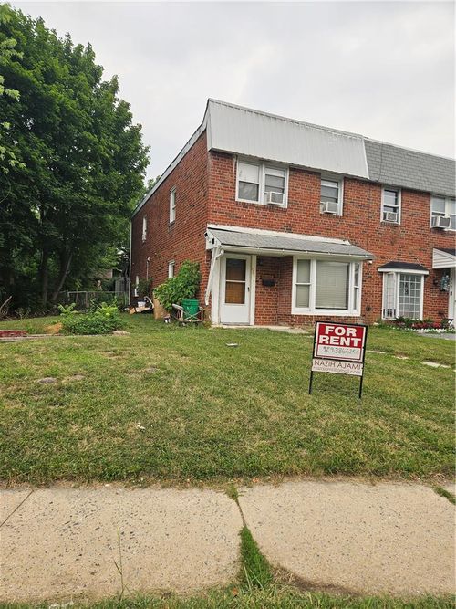 661 W Brookdale St, Allentown, PA, 18103-4841 | Card Image
