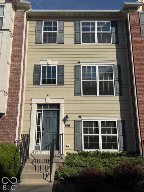 9073 Demarest Dr, Fishers, IN, 46038-3471 | Card Image