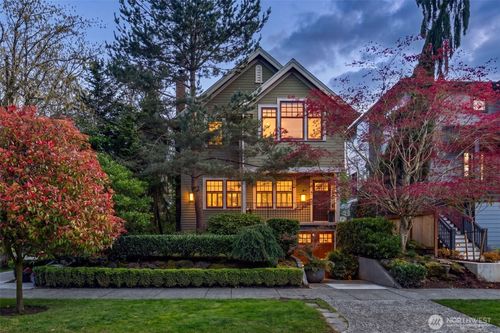 803 W Armour Street, Seattle, WA, 98119 | Card Image