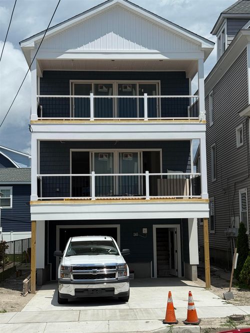 109 W Maple Ave, Wildwood, NJ, 08260-2305 | Card Image