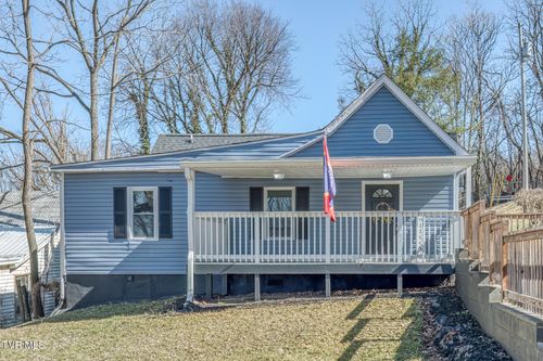 411 E Chestnut St, Johnson City, TN, 37601-6913 | Card Image