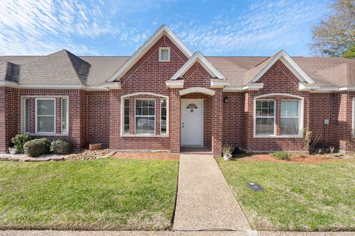 18-1310 E James St, Baytown, TX, 77520-8062 | Card Image
