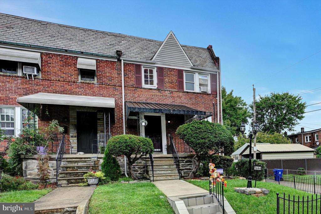 Kavon Ave, Baltimore, MD 21206