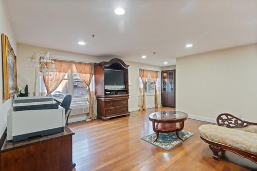 apt-202-1720 New York Ave, Union City, NJ, 07087-7424 | Card Image