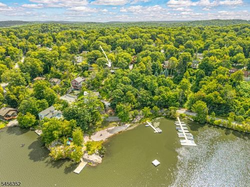 101 Hillside Rd, Highland Lakes, NJ, 07422-2008 | Card Image
