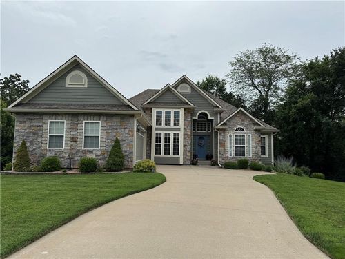 600 Somerset Dr, Warrensburg, MO, 64093-1674 | Card Image