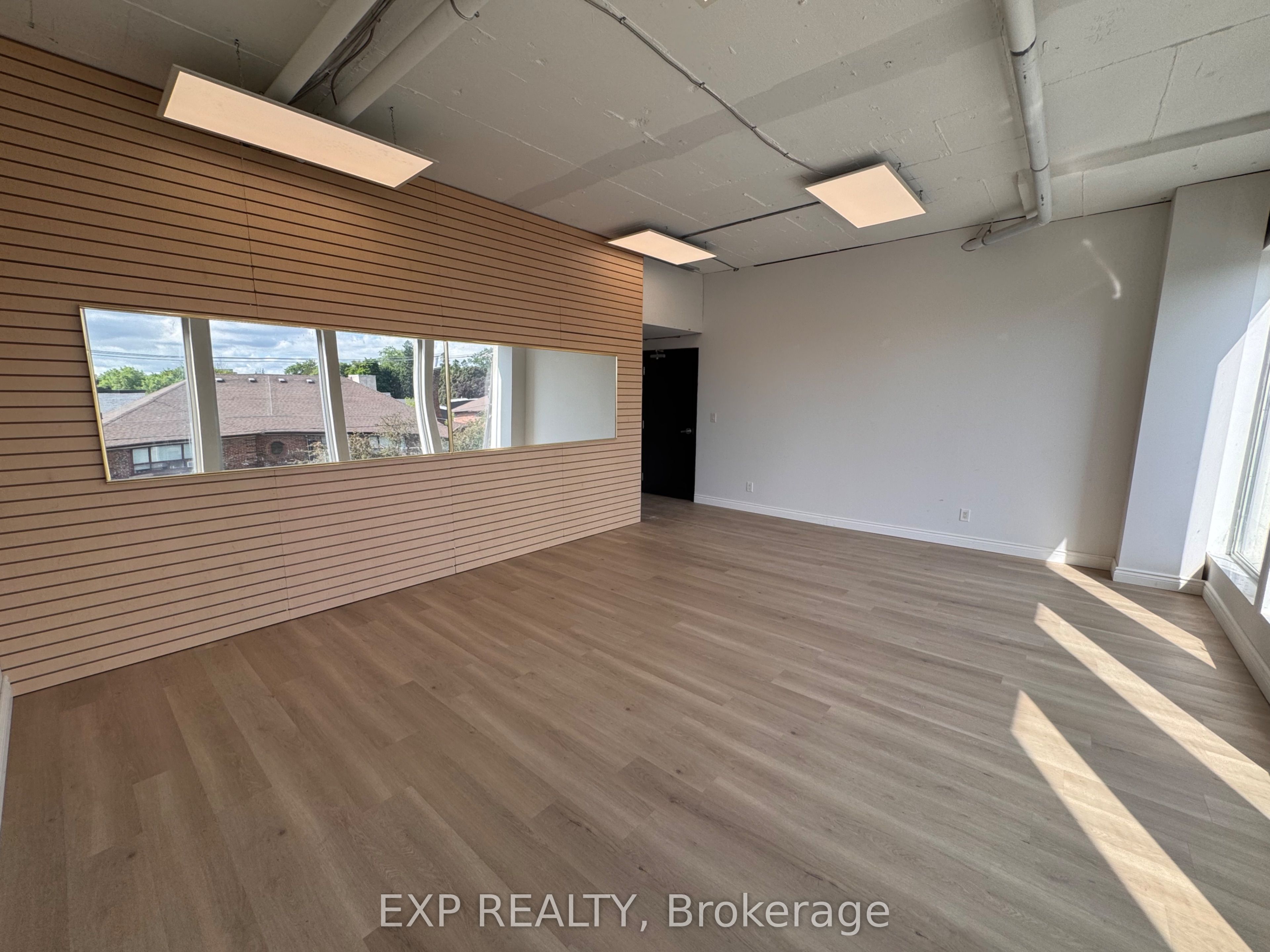Commercial Lease in Mississauga