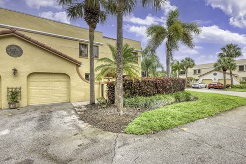 44 Uno Lago Drive, North Palm Beach, FL, 33408 | Card Image