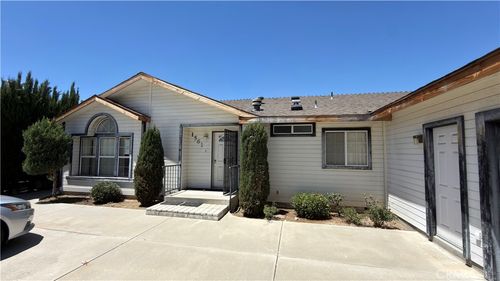 1561 Ailanthus, Hemet, CA, 92545 | Card Image
