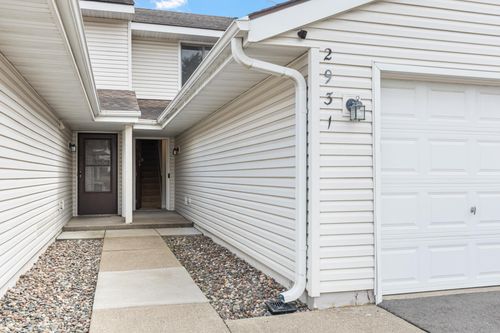 2931 67th Ln N, Brooklyn Center, MN, 55430-1733 | Card Image