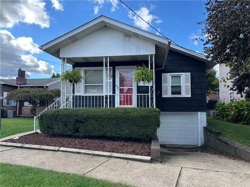 1017 Lane Ave, Natrona Heights, PA, 15065-1319 | Card Image