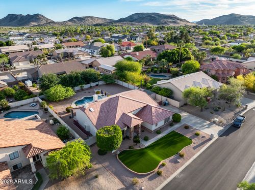 4637 W Misty Willow Ln, Glendale, AZ, 85310-3945 | Card Image