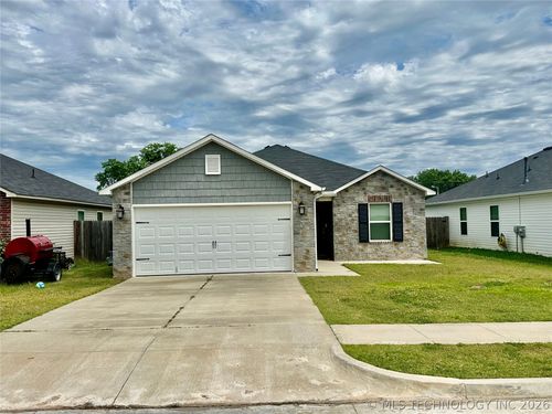 15061 S 284th East Ave, Coweta, OK, 74429-7518 | Card Image
