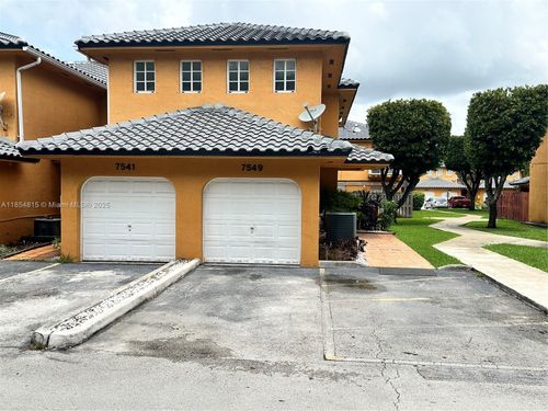 7549-7549 Nw 174th Ter, Hialeah, FL, 33015-7146 | Card Image