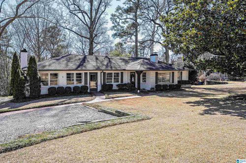 2508 Mountain Woods Dr, VESTAVIA HILLS, AL, 35216-2606 | Card Image